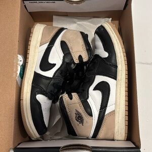 Air Jordan 1 Retro High OG "Latte" 10C